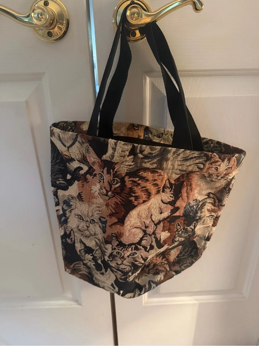 Vintage Cat Tapestry Tote in Beige, Brown, Black